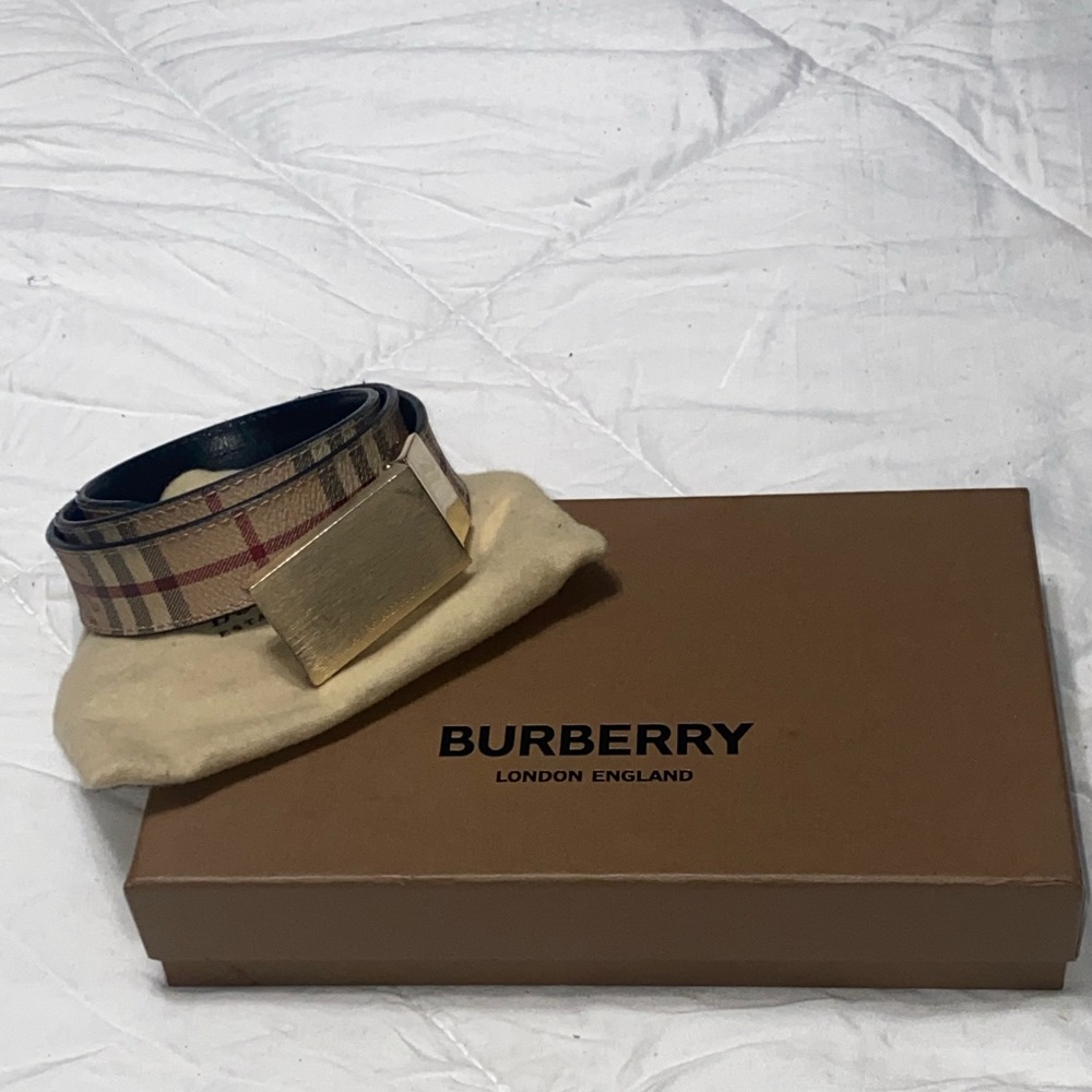 BURBERRY Gold Plaque Check and Leather Reversible Belt